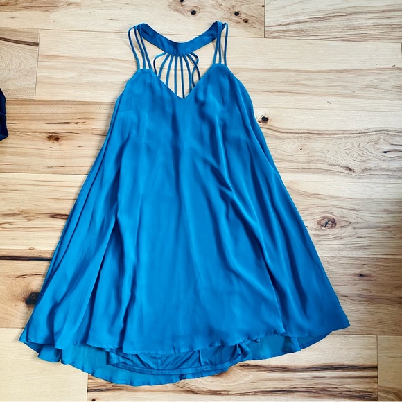Express trapeze flowy Strappy dress in teal sz small NWT - Picture 5 of 11